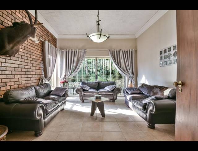 3 BEDROOM HOUSE FOR SALE IN GLENVISTA